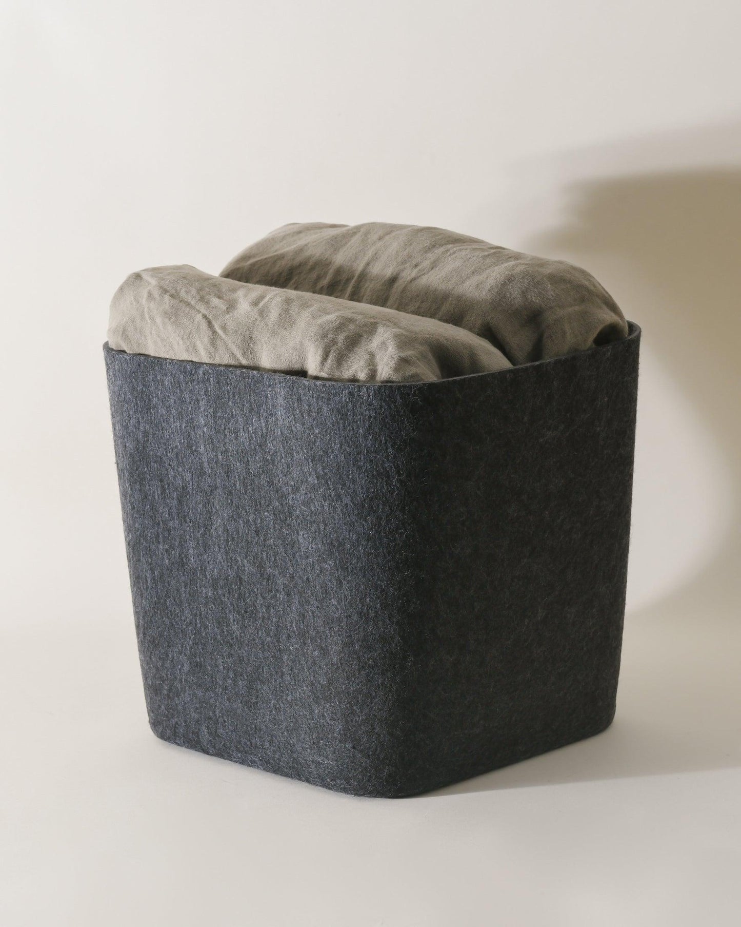 SortJoy Sculpted Bin Original in white showing curved organic shape and matte finish